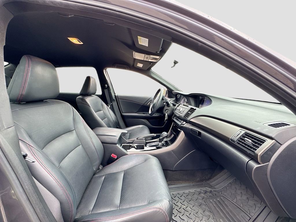Used 2017 Honda Accord Sport Special Edition image 26