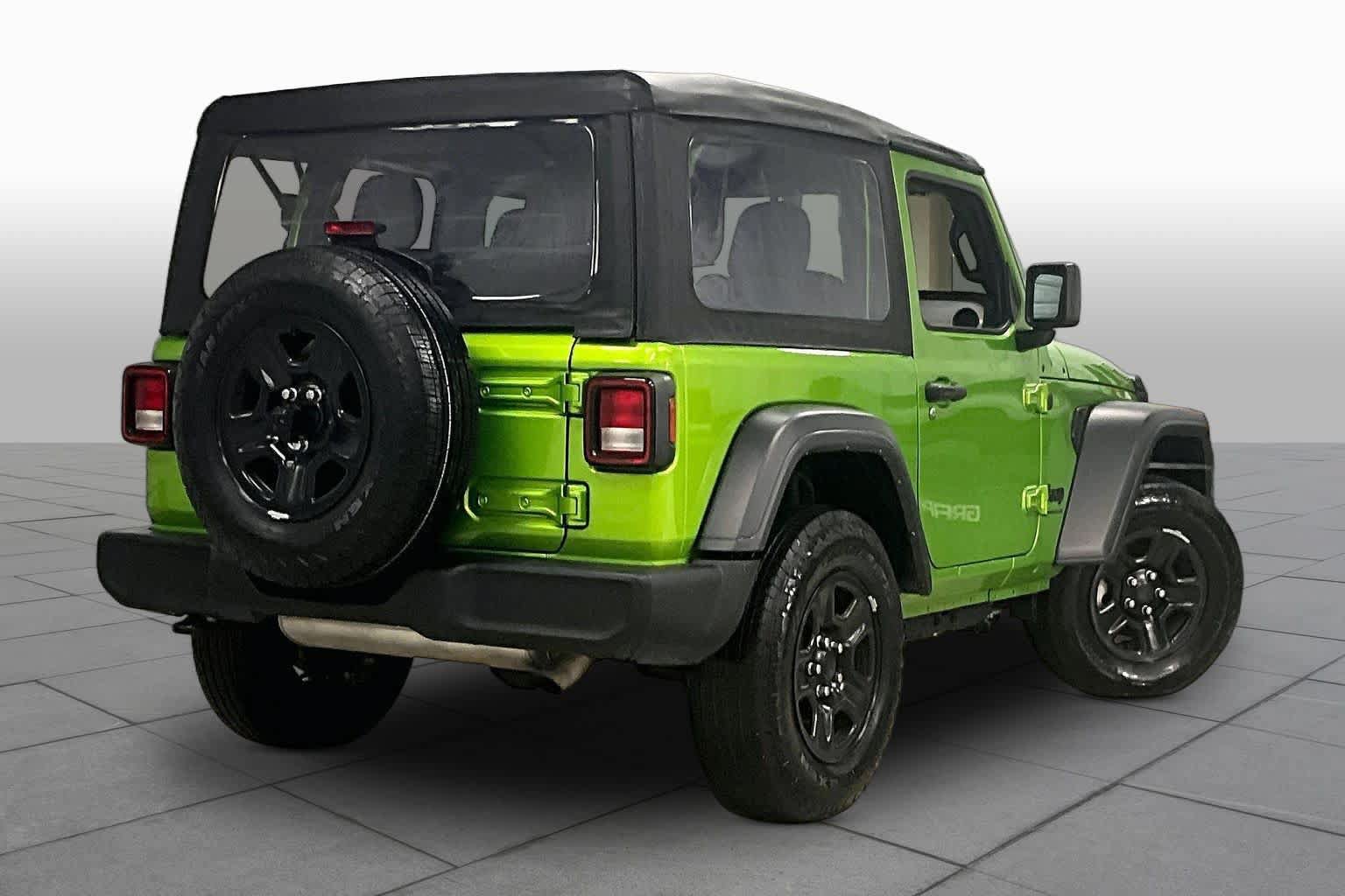 Used 2025 Jeep Wrangler Sport AWD/4WD image 13