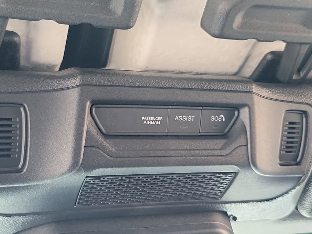 Used 2024 Jeep Wrangler Unlimited Rubicon w/ Safety Group image 15