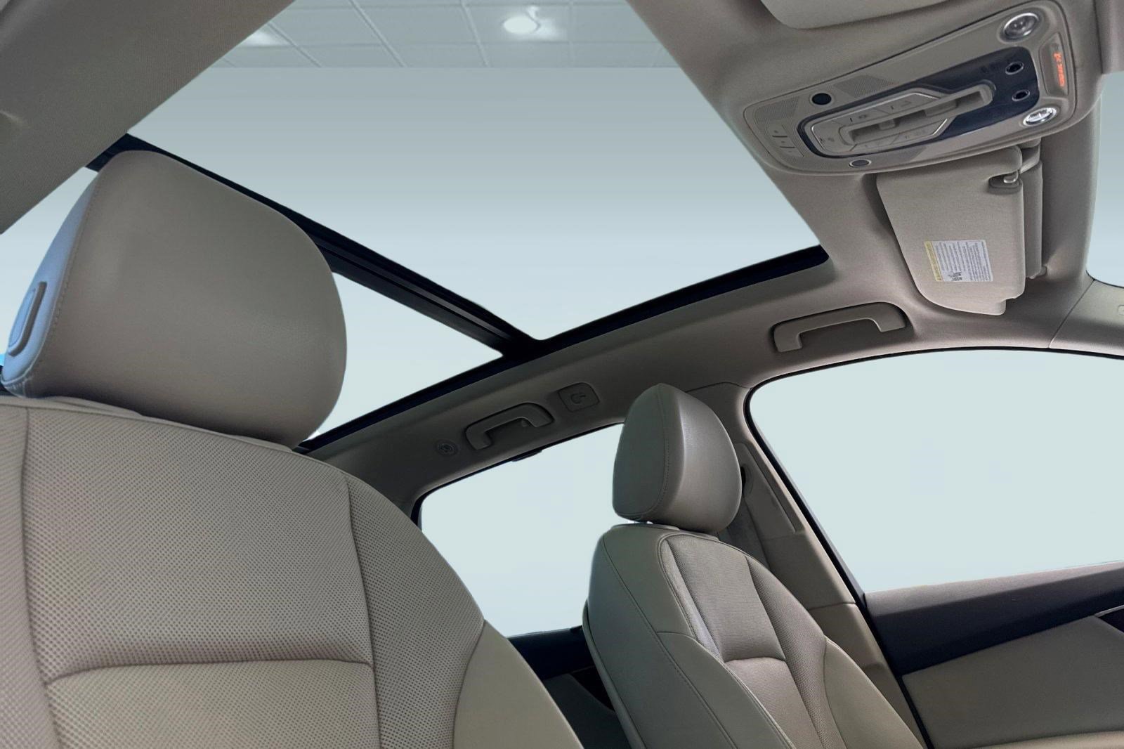 Used 2017 Audi Q7 3.0T Prestige image 15