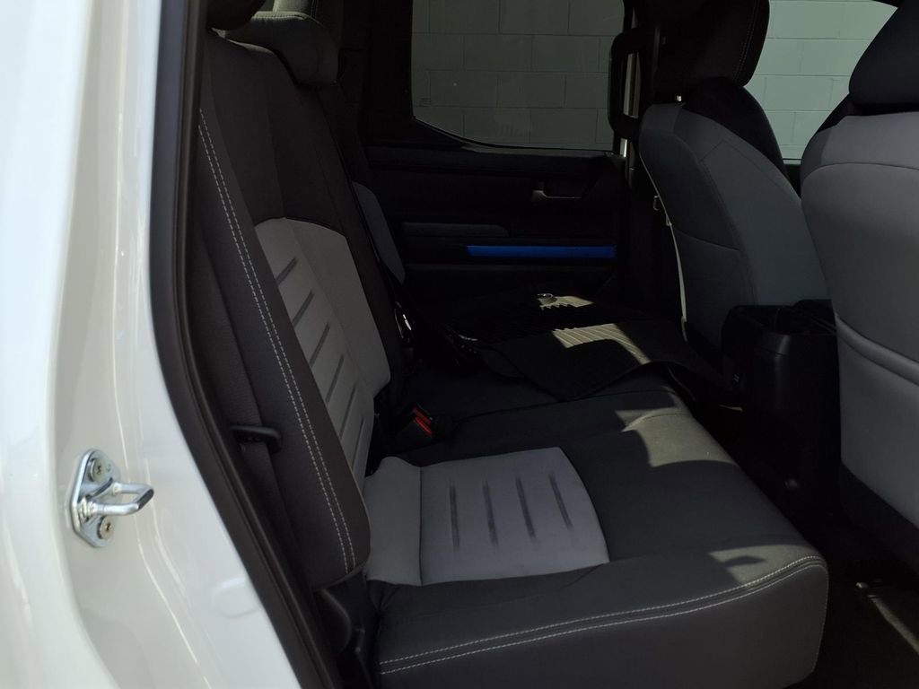 Certified 2025 Toyota Tacoma TRD Off-Road AWD/4WD image 23