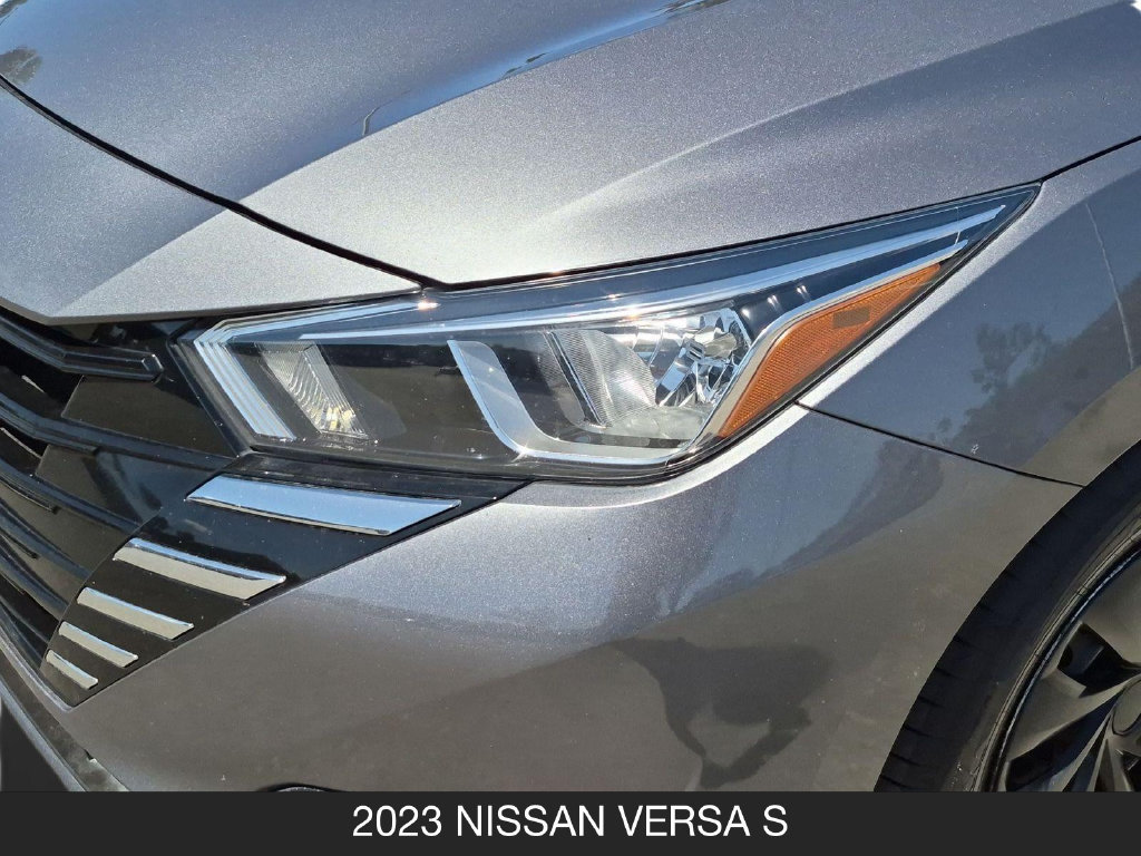 Used 2023 Nissan Versa S FWD image 10