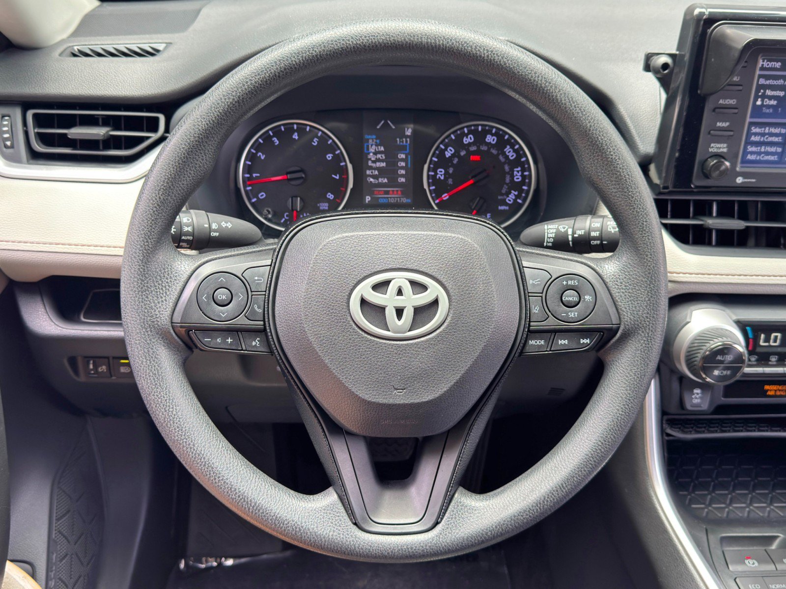 Used 2021 Toyota RAV4 XLE AWD/4WD image 18