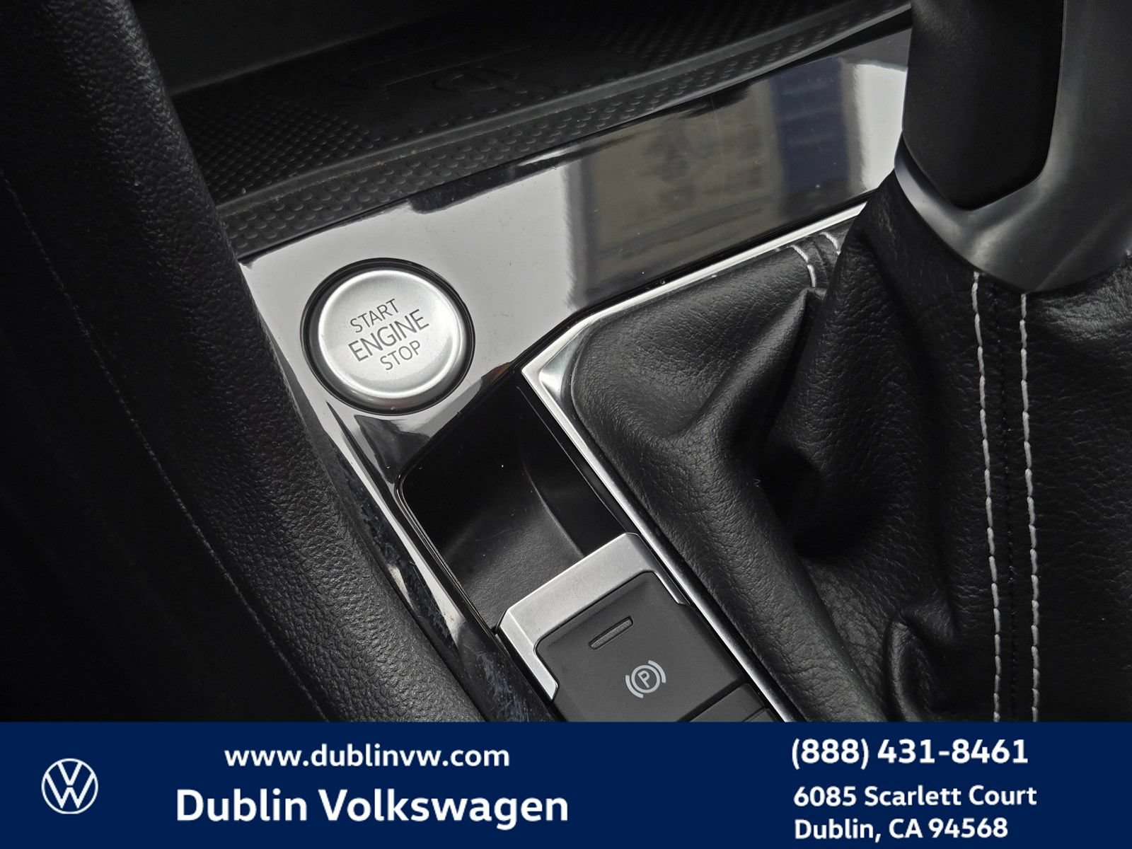 Certified 2023 Volkswagen Taos SE FWD image 18