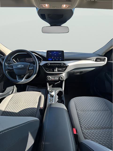 Used 2020 Ford Escape SE image 11