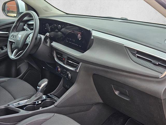 Used 2025 Buick Encore GX Preferred FWD image 19