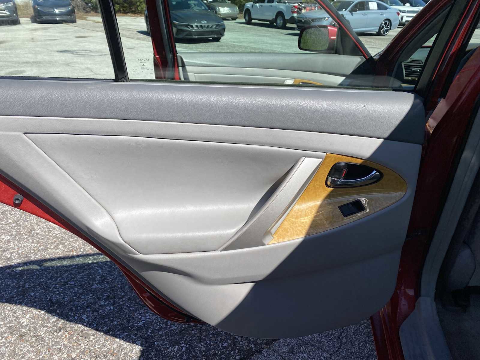 Used 2007 Toyota Camry XLE image 25