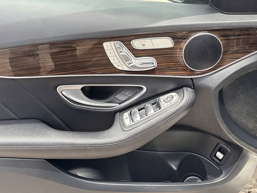Used 2019 Mercedes-Benz C 300 Sedan image 15