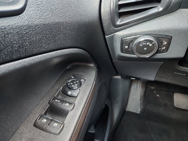 Used 2019 Ford EcoSport SE FWD image 35