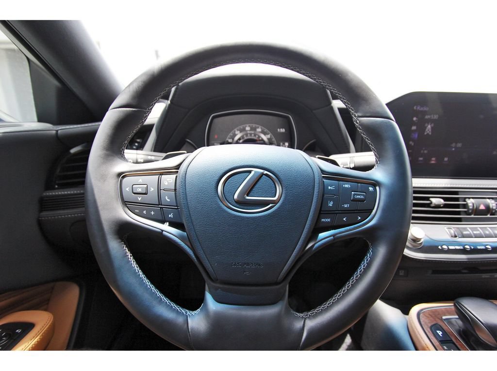 Used 2022 Lexus LS 500 RWD image 14