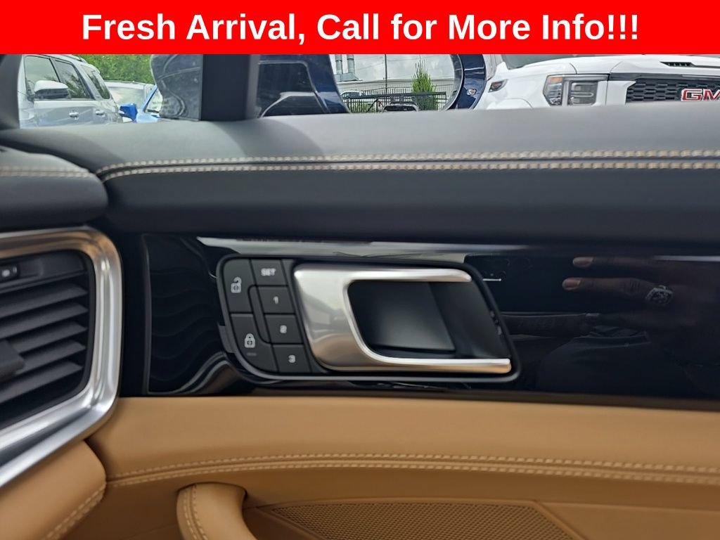 Used 2023 Porsche Panamera 4S w/ Premium Package AWD/4WD image 20