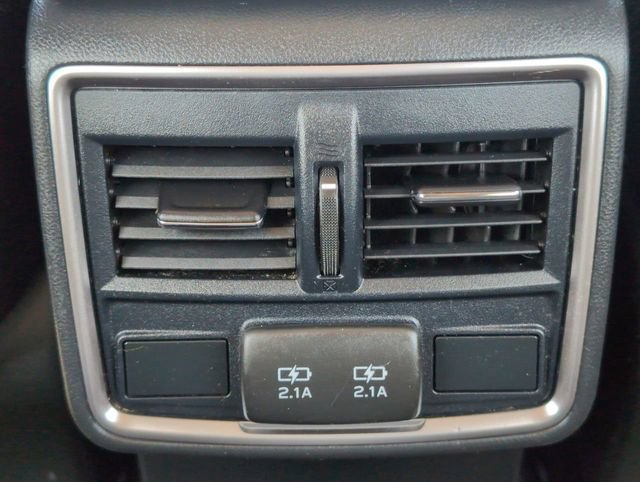 Used 2020 Subaru Forester Premium AWD/4WD image 21