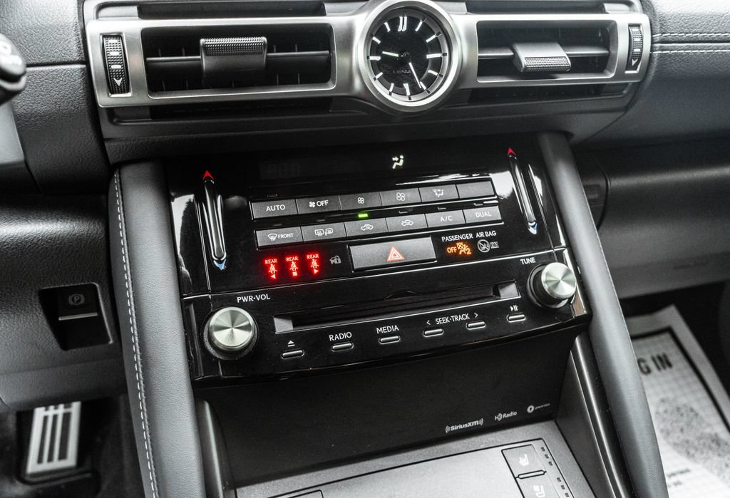 Used 2022 Lexus IS 300 F Sport AWD/4WD image 9