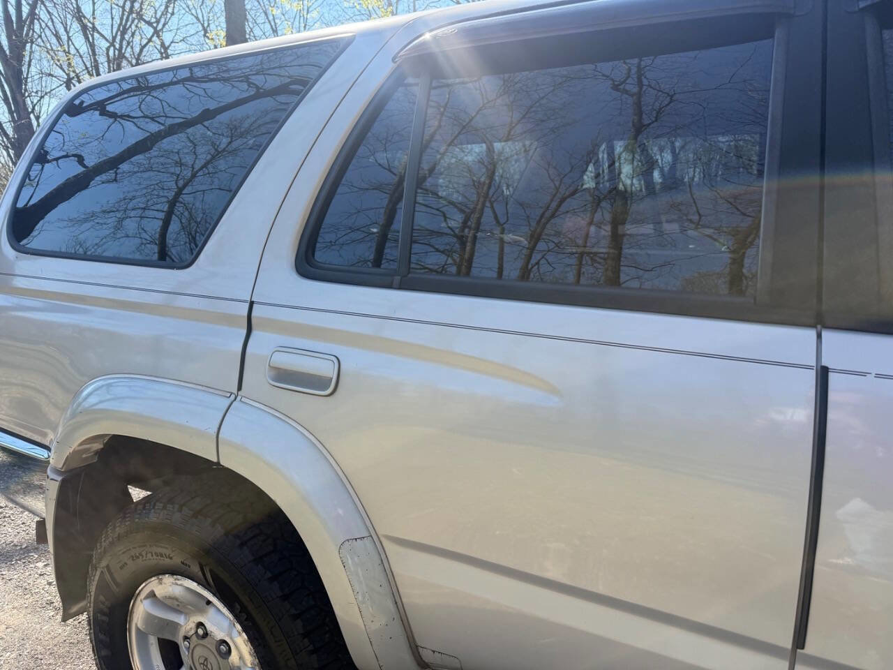 Used 2000 Toyota 4Runner SR5 AWD/4WD image 14