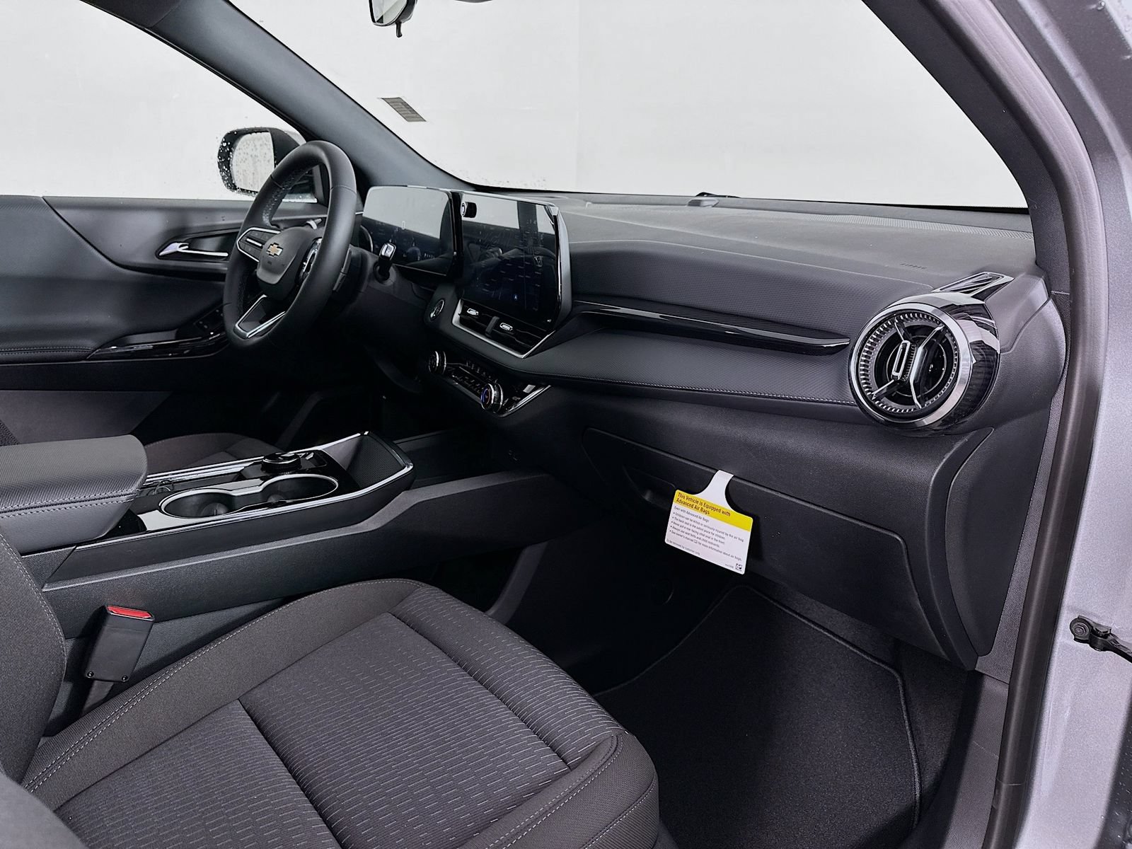 Used 2026 Chevrolet Equinox LT FWD image 30
