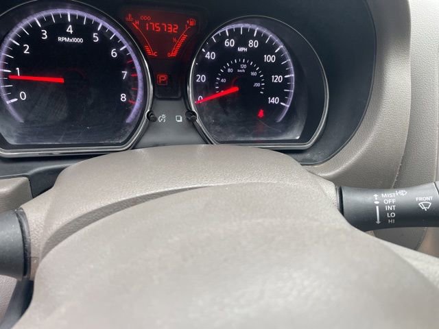 Used 2012 Nissan Versa SL image 18