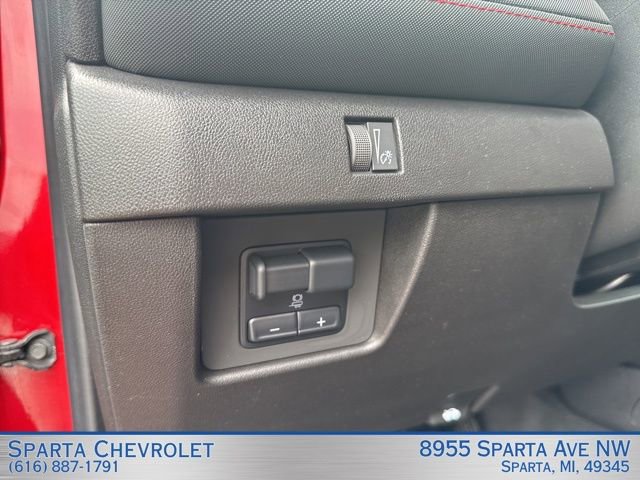 Used 2023 Chevrolet Colorado Z71 w/ Z71 Convenience Package 2 AWD/4WD image 18