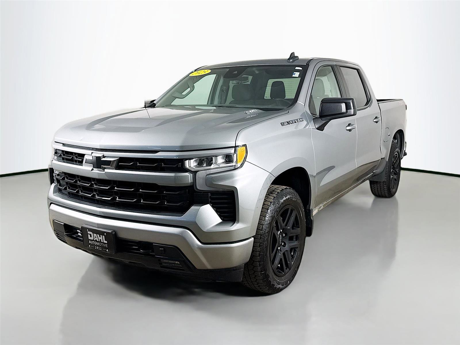 Used 2023 Chevrolet Silverado 1500 RST AWD/4WD image 4