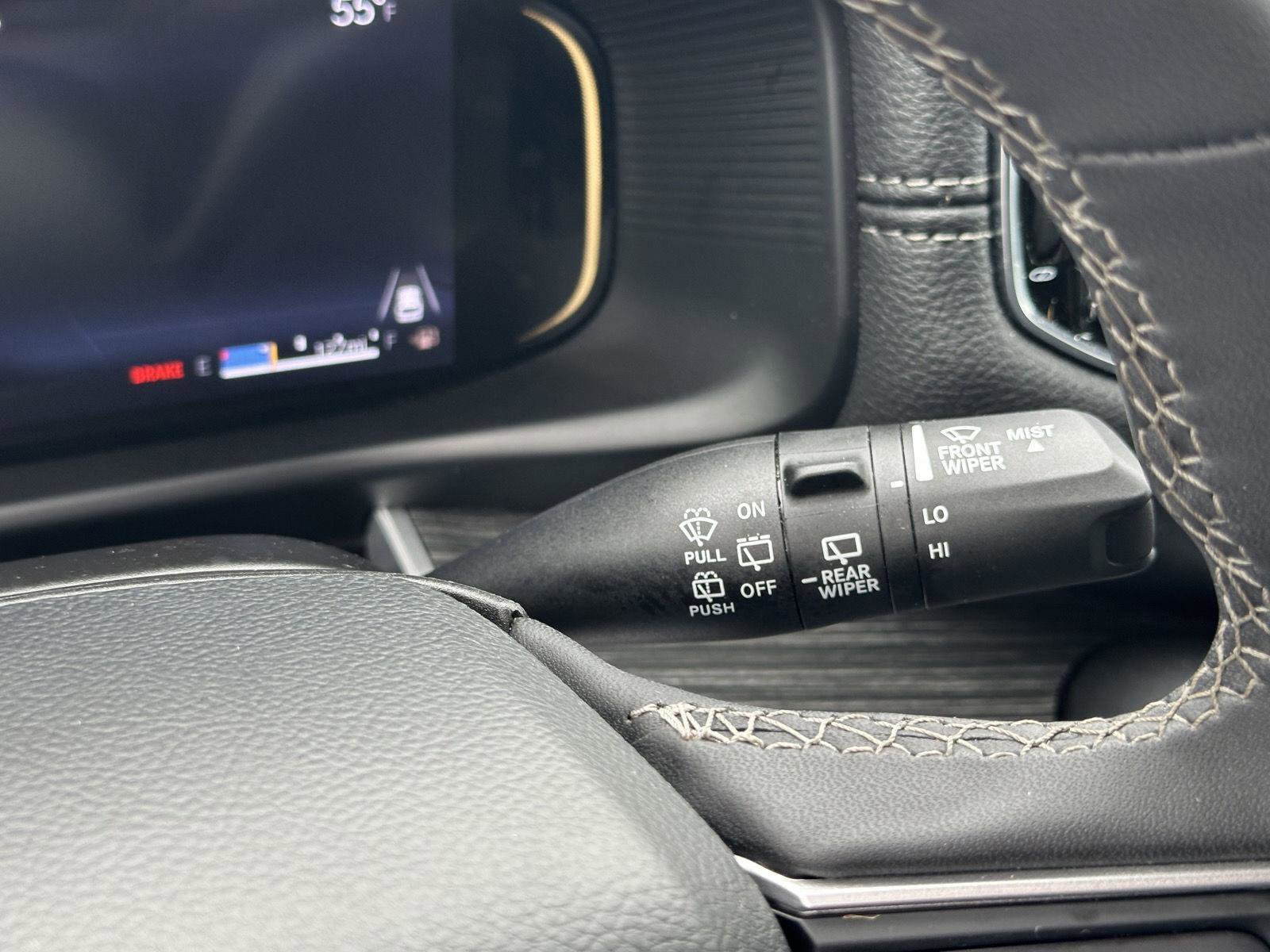 Used 2024 Jeep Wagoneer Series II w/ Flexible Seating Group image 21