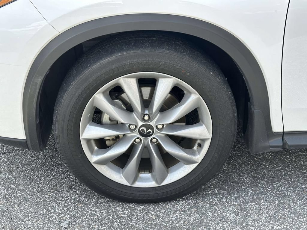 Used 2021 INFINITI QX50 Luxe FWD image 9