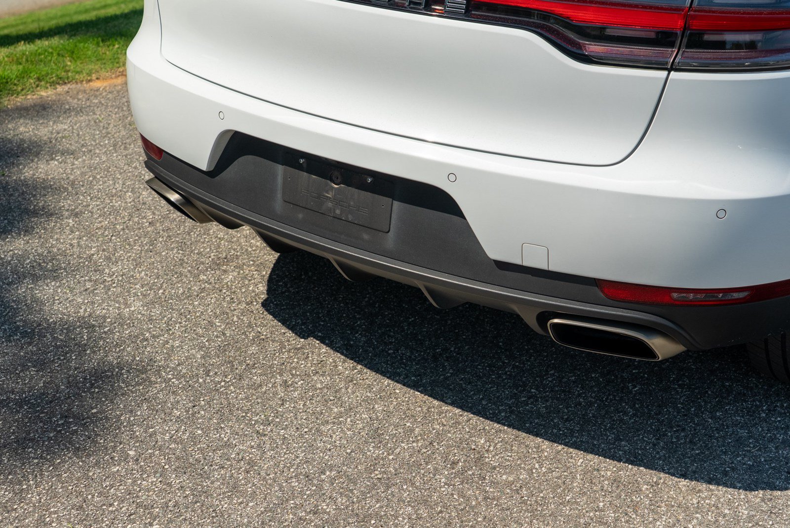 Certified 2021 Porsche Macan AWD/4WD image 13