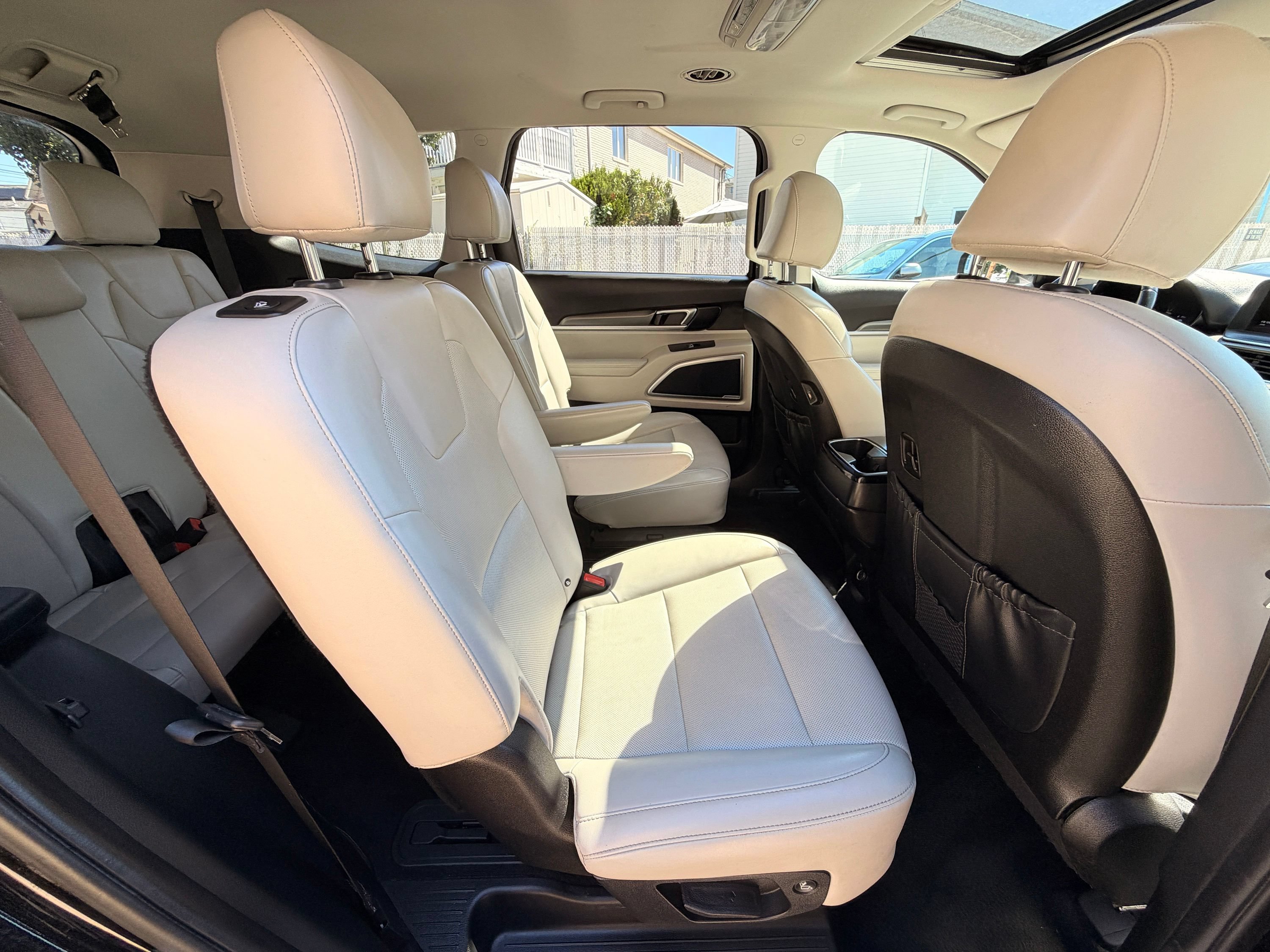 Used 2022 Kia Telluride S AWD/4WD image 21