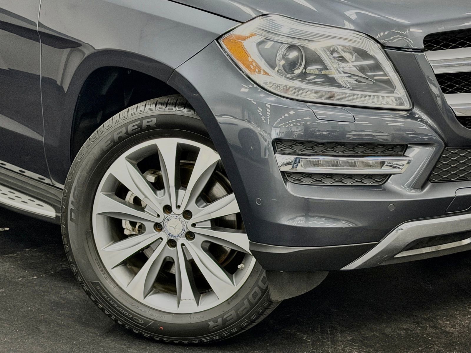 Used 2014 Mercedes-Benz GL 450 4MATIC image 4