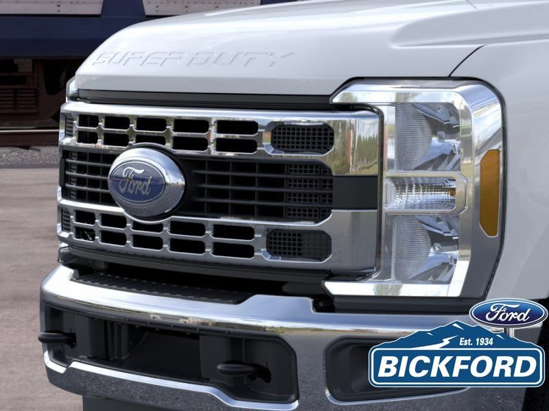 New 2026 Ford F250 XLT w/ FX4 Off-Road Package AWD/4WD image 17