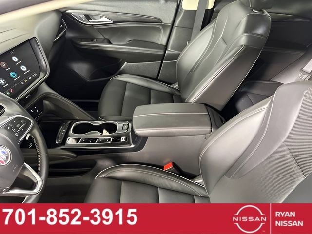 Used 2023 Buick Envision Essence image 28