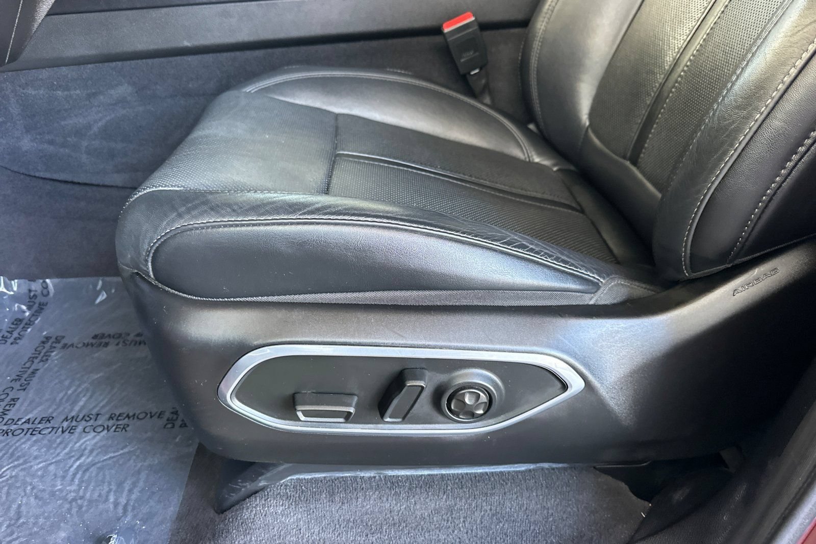 Used 2024 Jeep Wagoneer L Series II RWD image 13