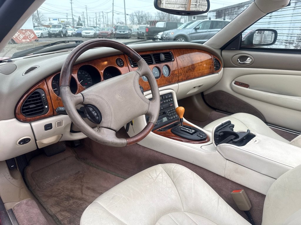 Used 2000 Jaguar XK8 Convertible image 12