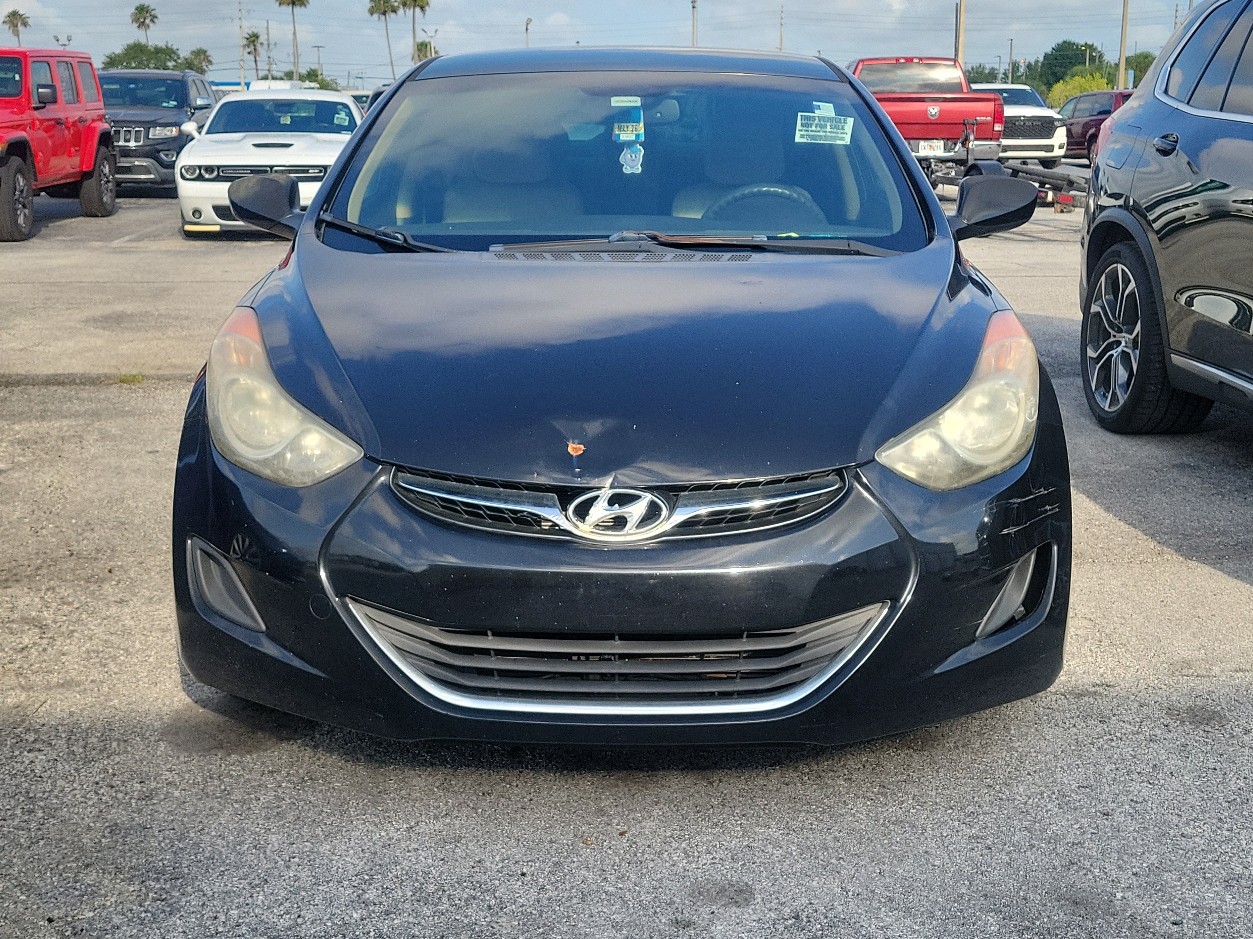 Used 2012 Hyundai Elantra GLS FWD image 2