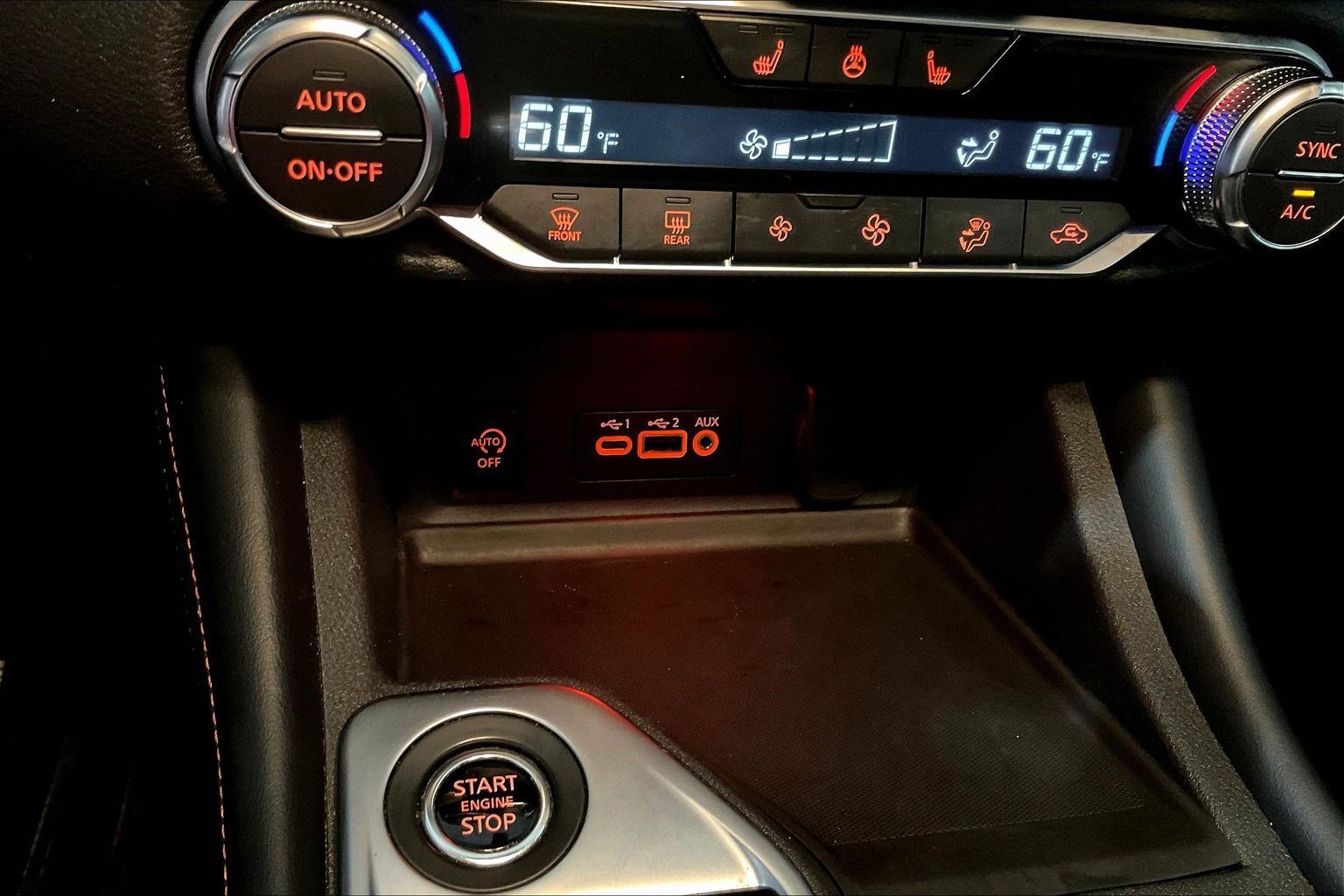 Used 2024 Nissan Sentra SR w/ SR Premium Package FWD image 16