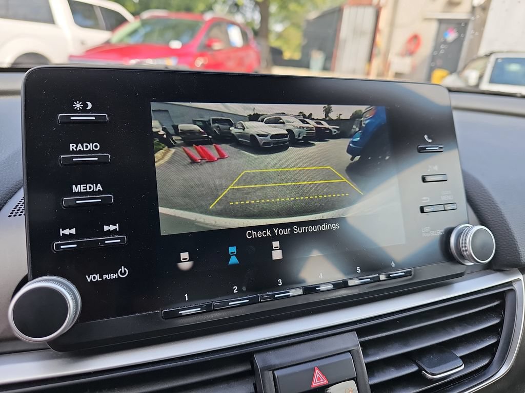 Used 2020 Honda Accord LX image 27