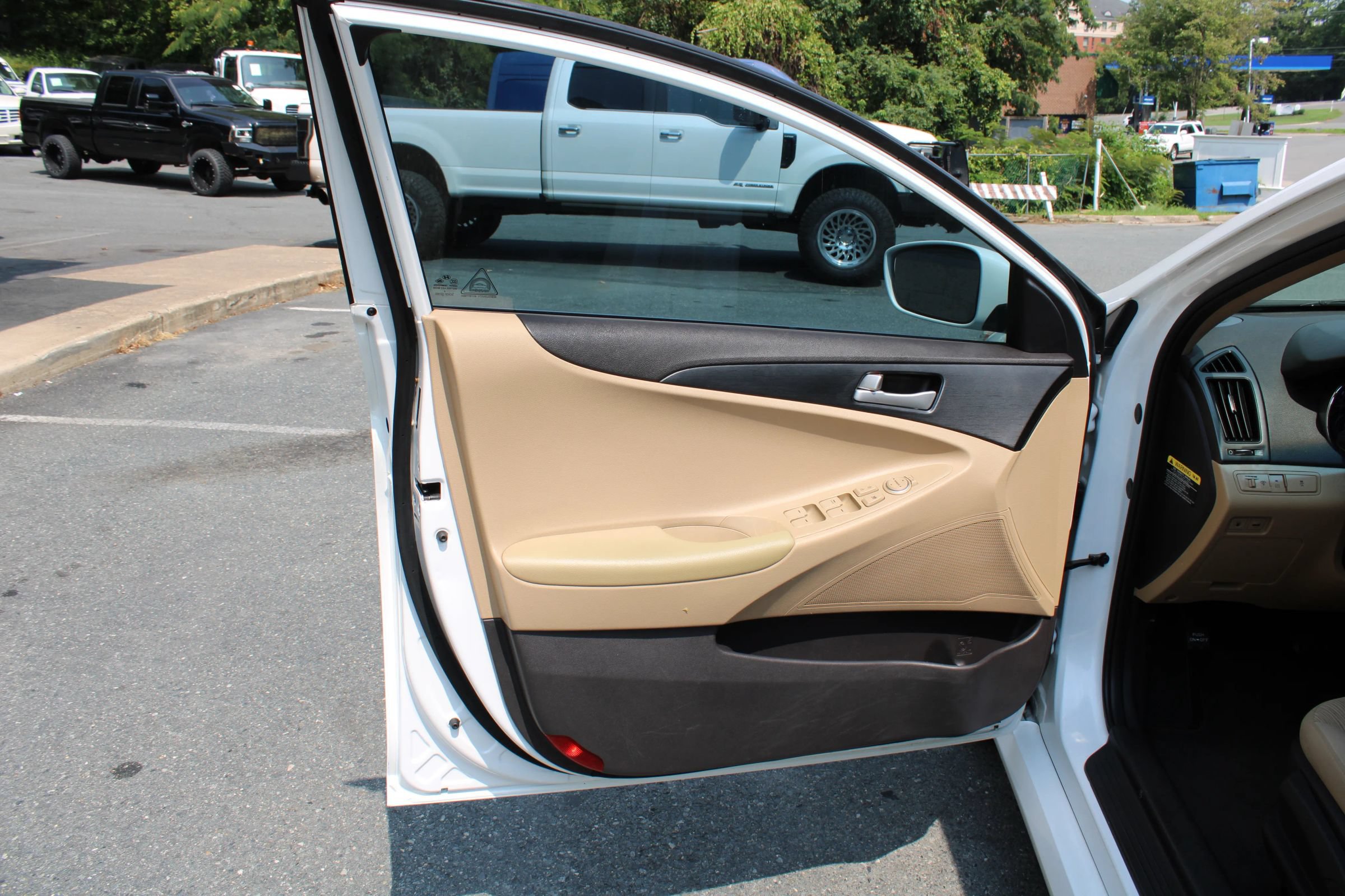 Used 2014 Hyundai Sonata GLS FWD image 27