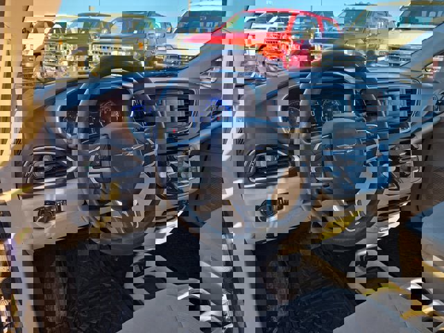 Used 2017 Chrysler Pacifica LX image 8