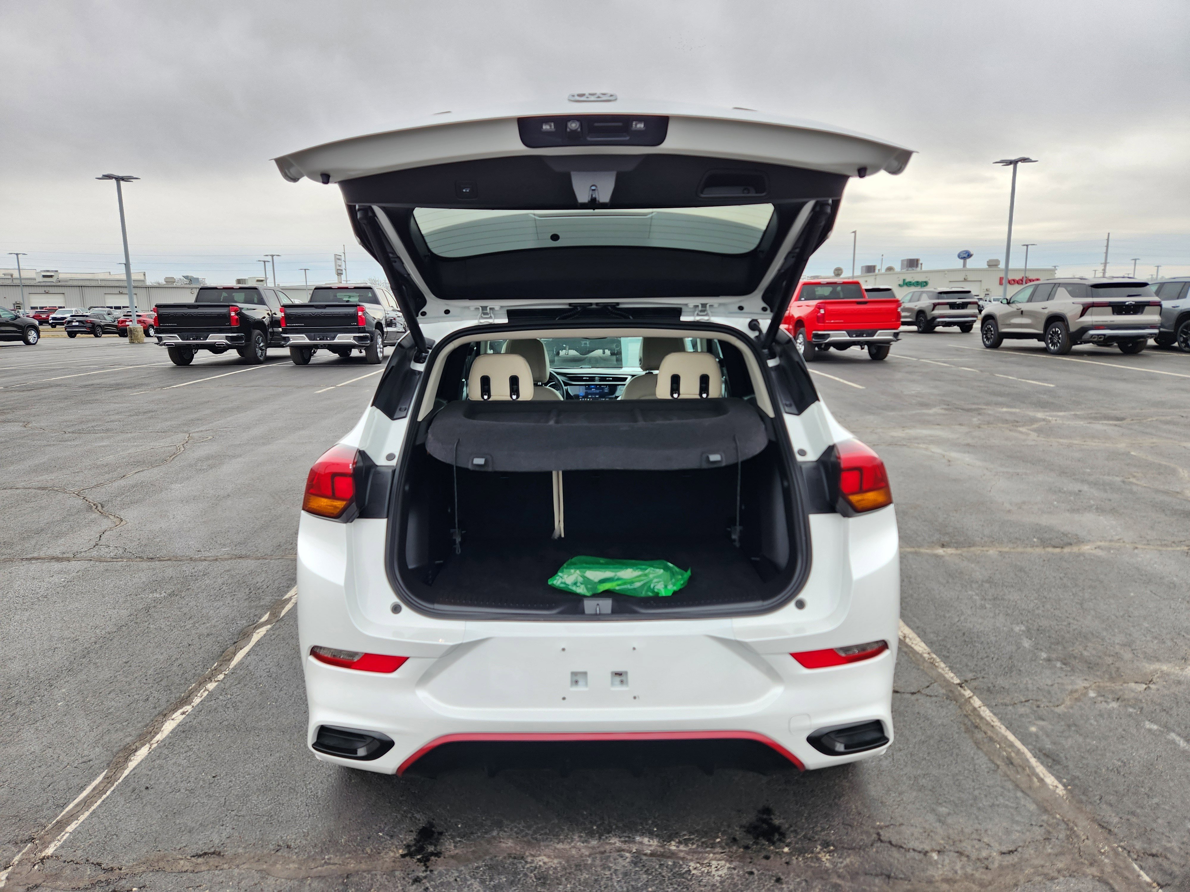 Used 2021 Buick Encore GX Select w/ Sport Touring Package image 10