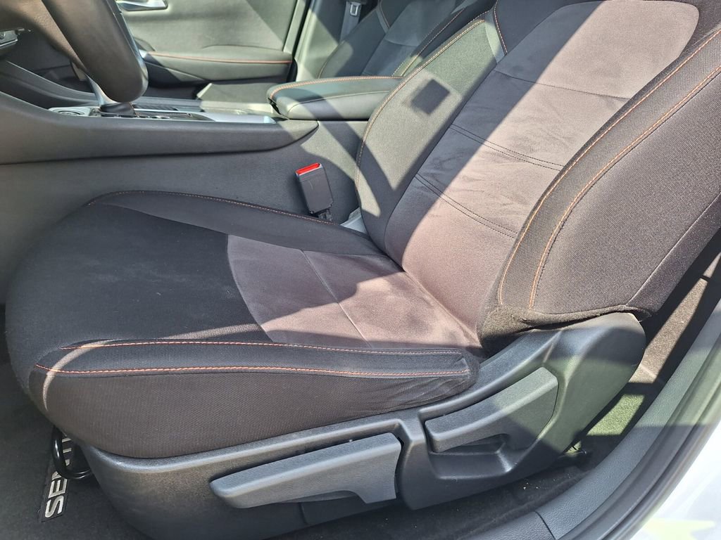 Used 2023 Nissan Sentra SR w/ Trunk Package image 10