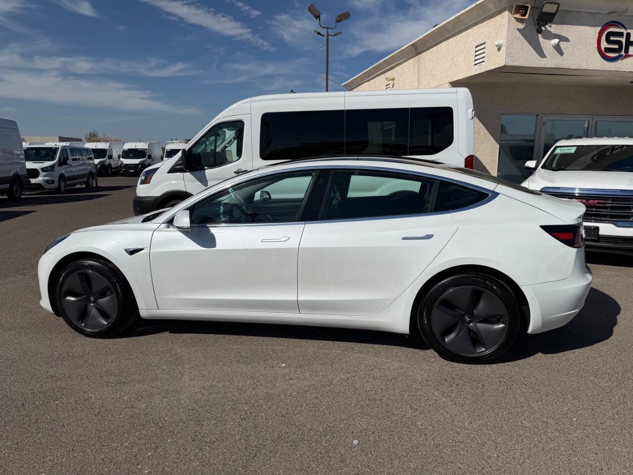Used 2020 Tesla Model 3 Standard Range Plus RWD image 9