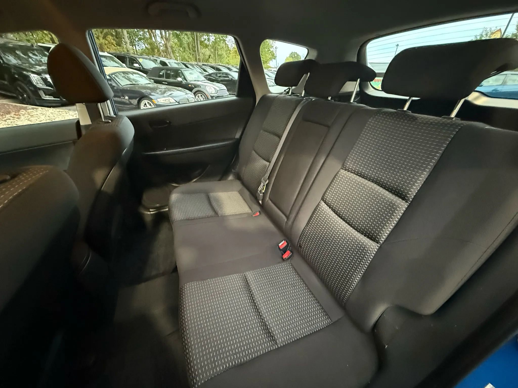 Used 2010 Hyundai Elantra GLS image 16