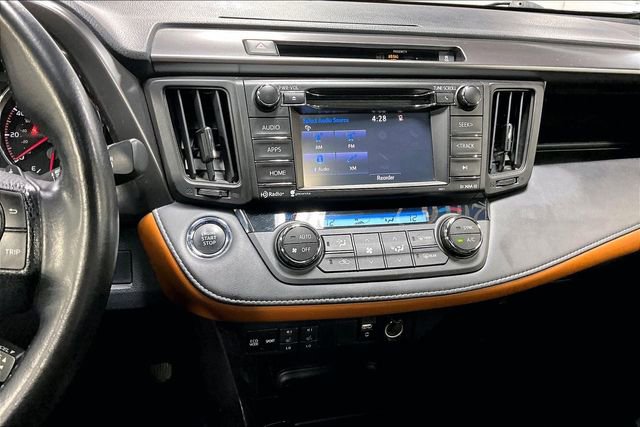 Used 2016 Toyota RAV4 SE image 5