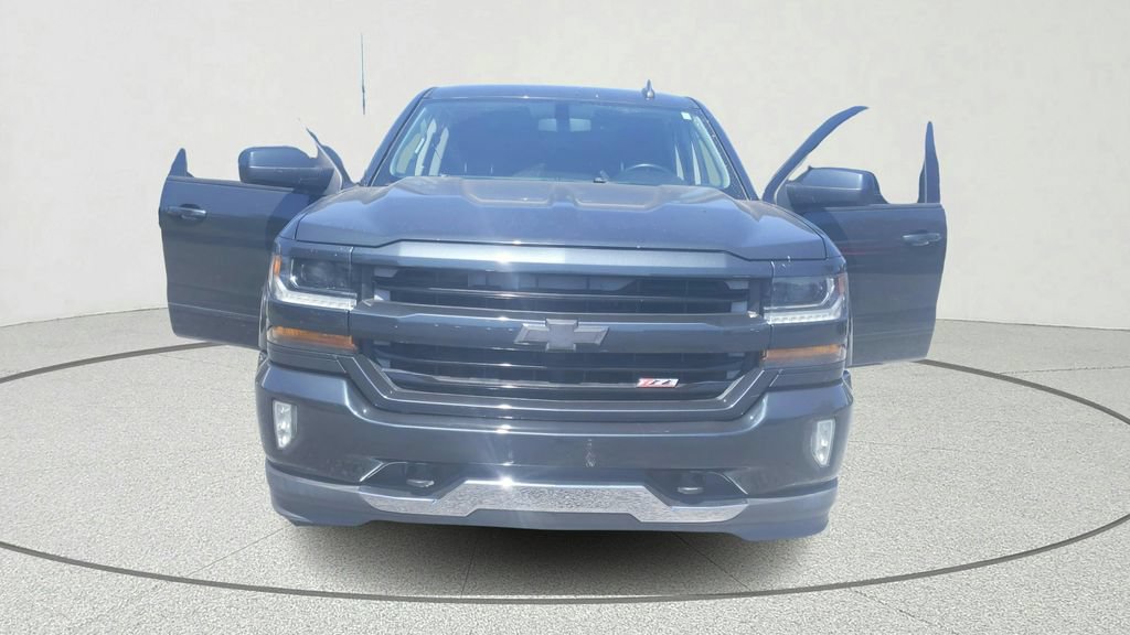Used 2017 Chevrolet Silverado 1500 LT AWD/4WD image 9