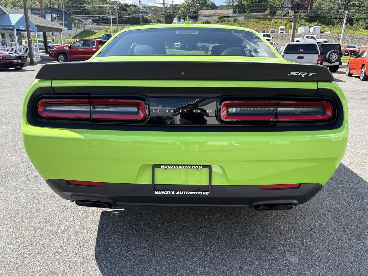Used 2015 Dodge Challenger SRT Hellcat RWD image 4