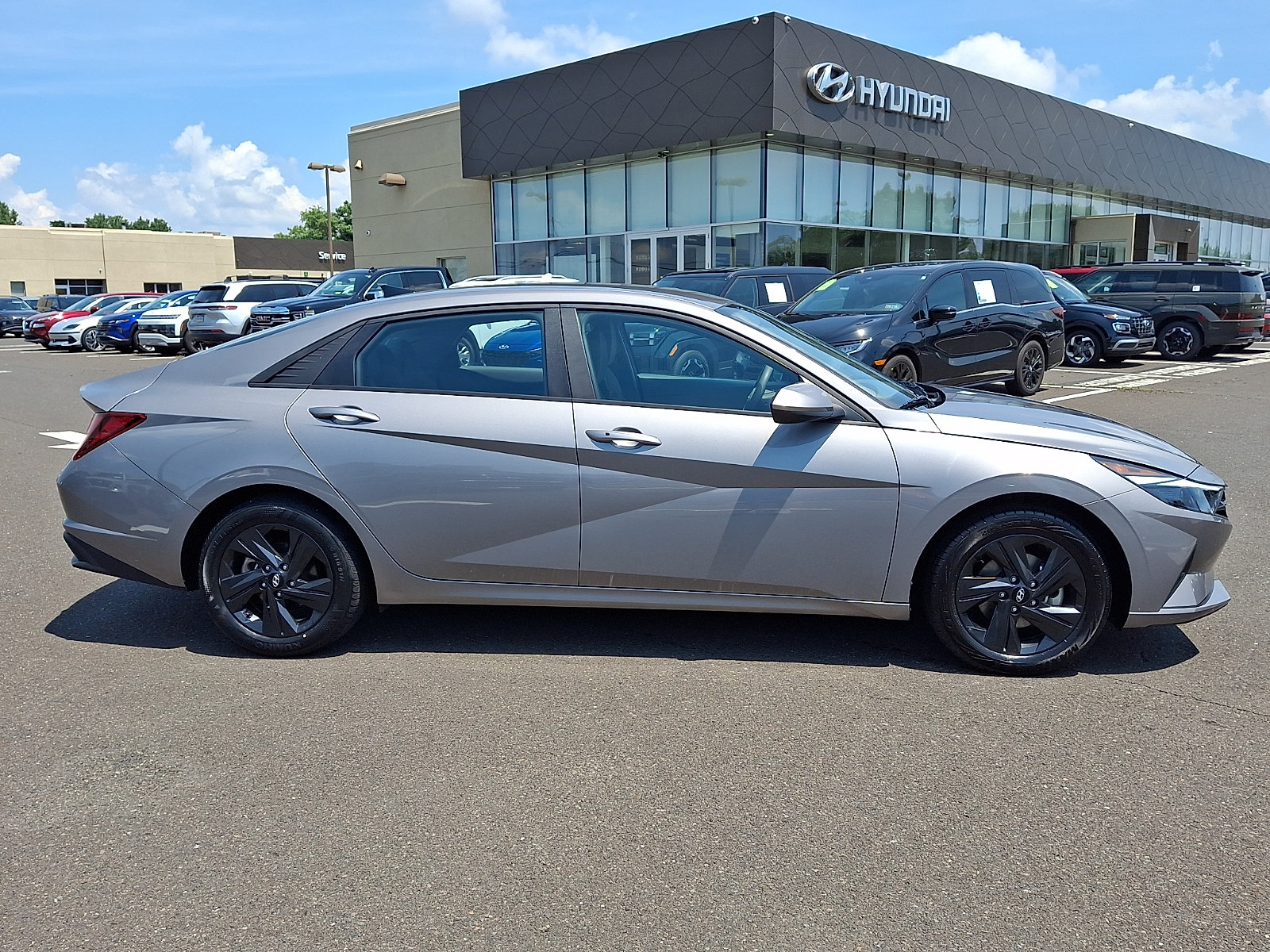 Certified 2023 Hyundai Elantra SEL w/ Preferred Accessory Package FWD image 7