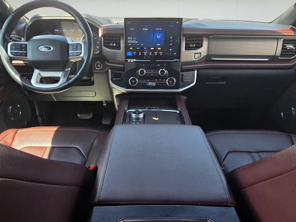 Used 2024 Ford Expedition Limited AWD/4WD image 14