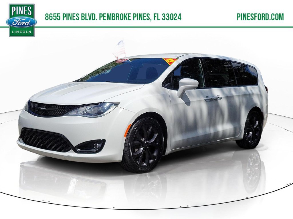 Used 2018 Chrysler Pacifica Touring Plus w/ S Appearance Package