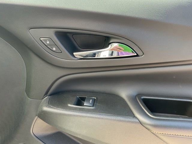 Used 2021 Chevrolet Equinox Premier FWD image 22