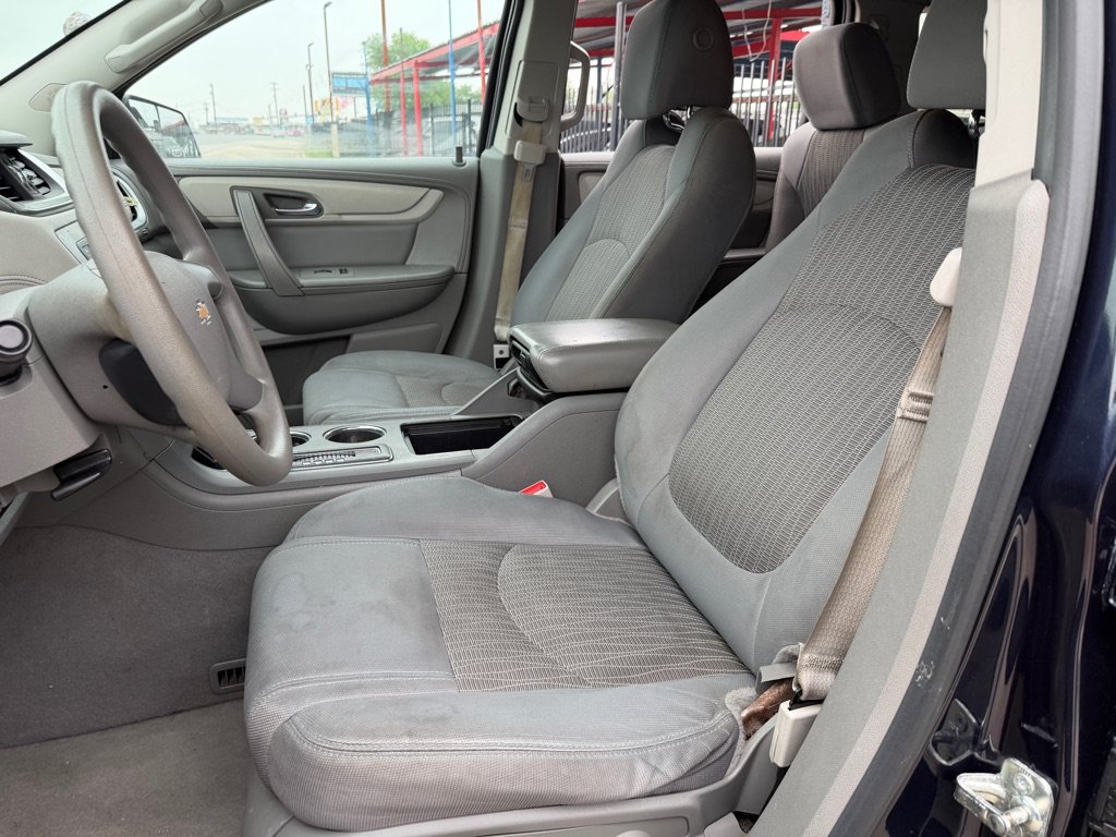 Used 2015 Chevrolet Traverse LS FWD image 35
