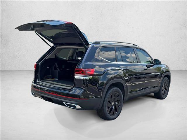 New 2026 Volkswagen Atlas SE FWD image 2