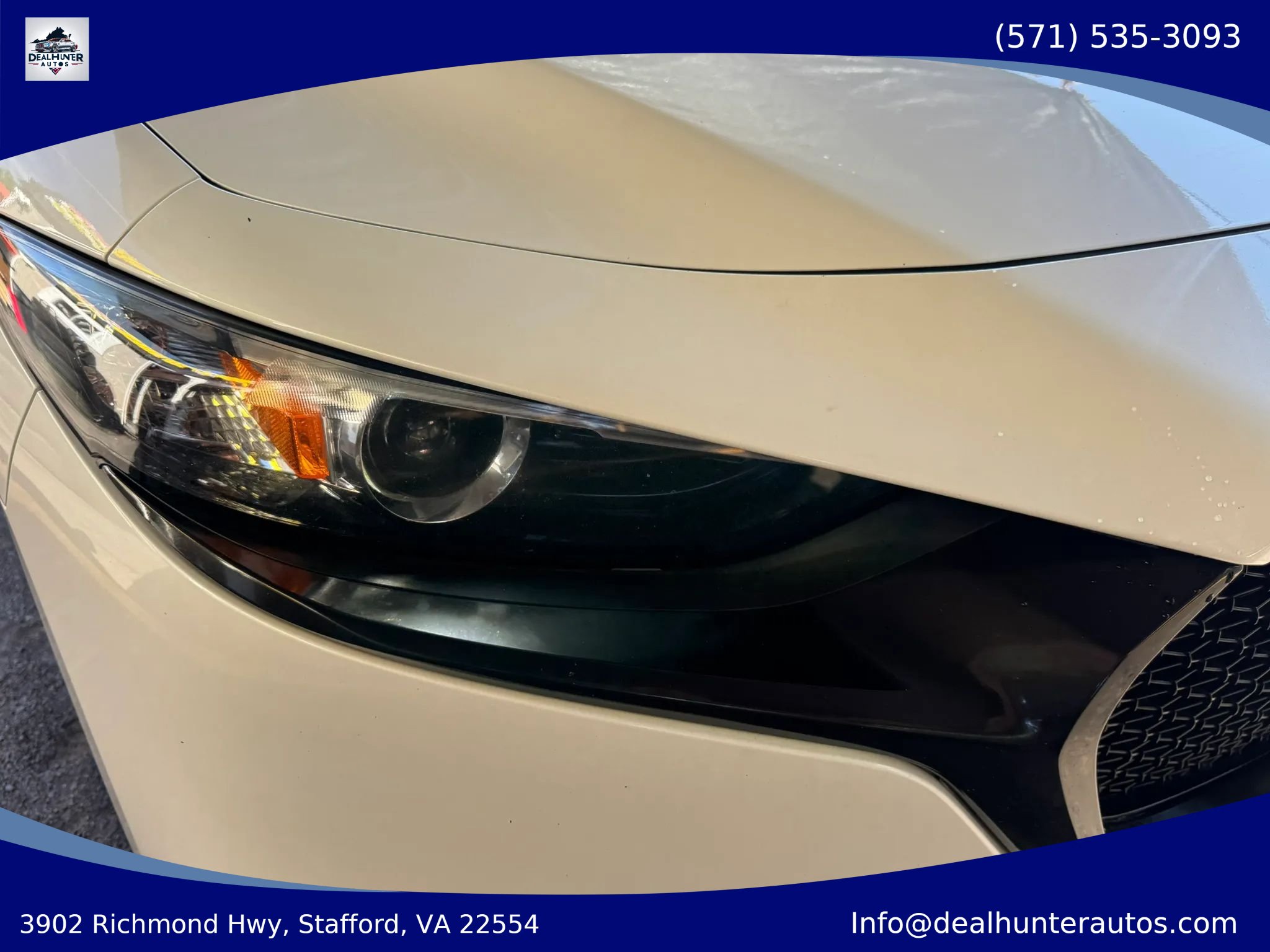 Used 2019 MAZDA MAZDA3 Hatchback FWD image 12
